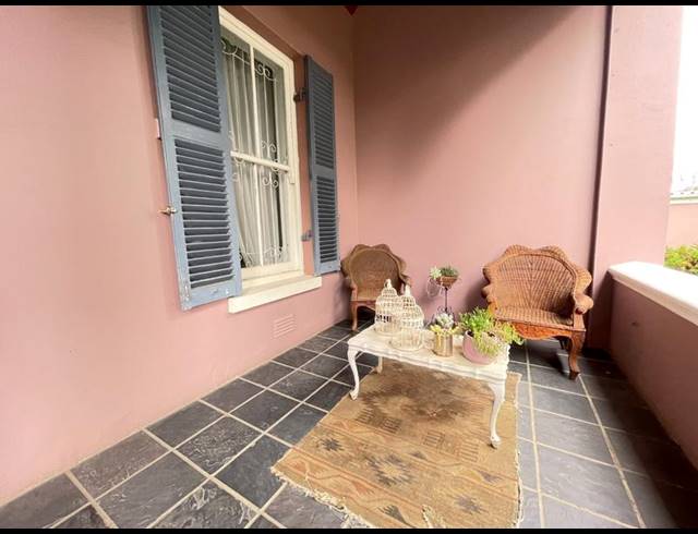 4 BEDROOM HOUSE FOR SALE IN BERGZICHT